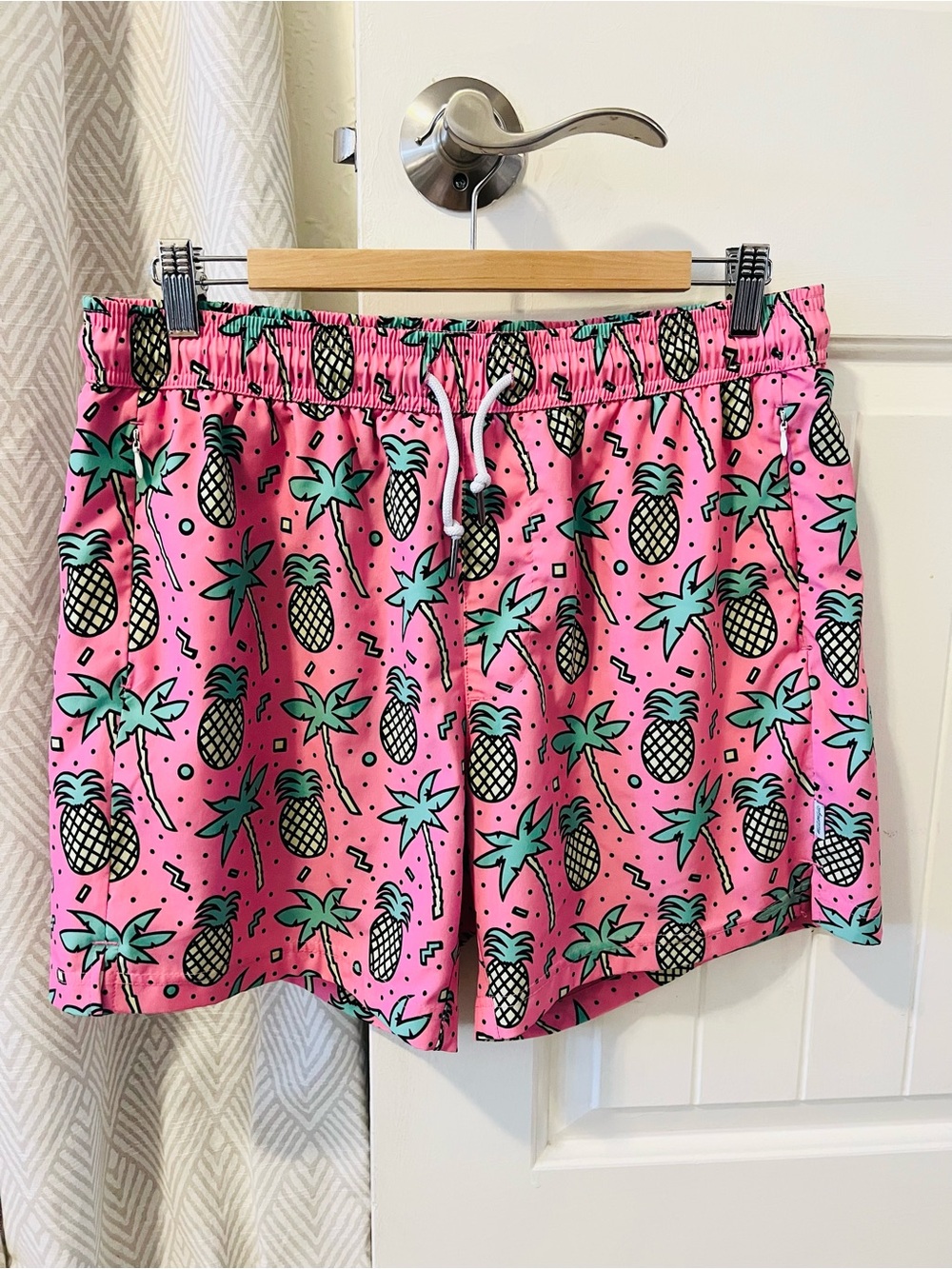 Unisex Pink Pineapple-Print Athletic Swim Shorts with Lining Large